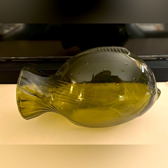 Hand Blown Artisan Art Glass Fish Vase Green Mid Century Modern Poland Display